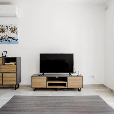 מסידה F12 Room 2, Private Room Two Single Beds Privated Bathroom In Shared Flat מראה חיצוני תמונה