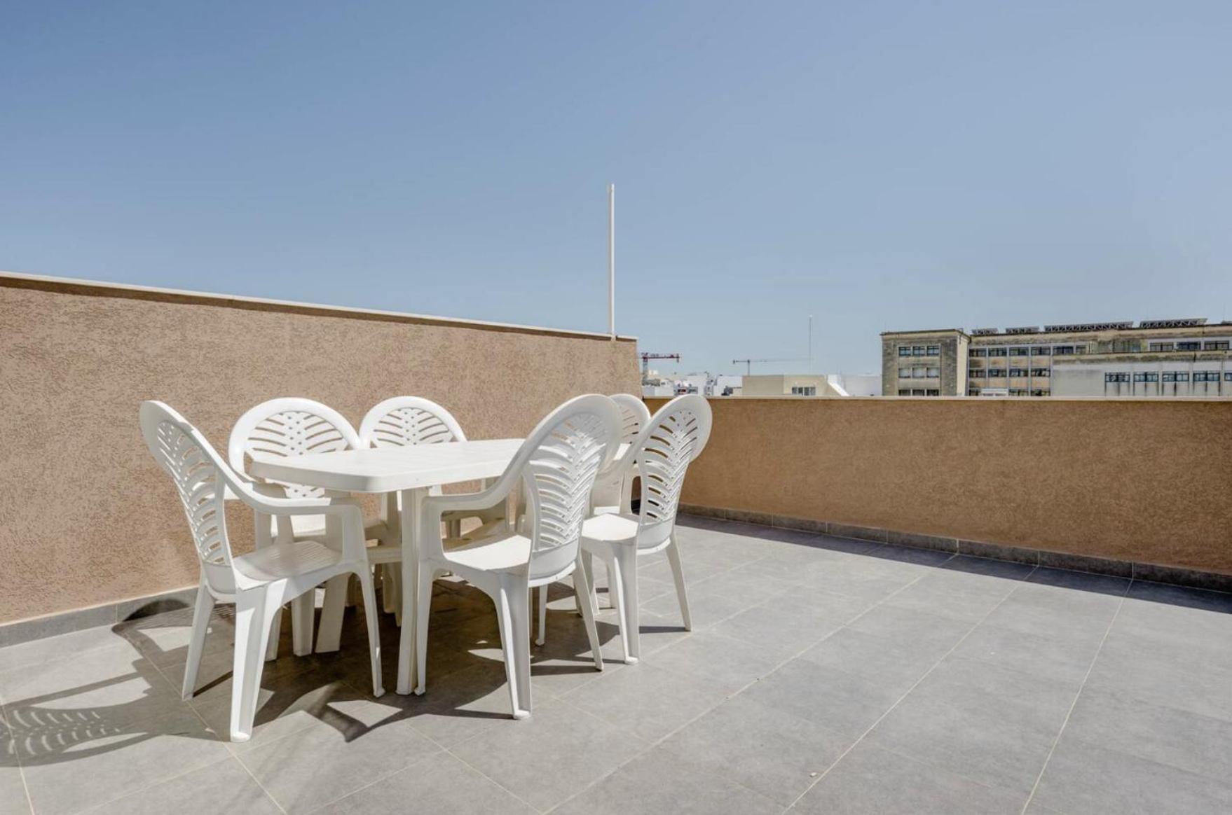מסידה F12 Room 2, Private Room Two Single Beds Privated Bathroom In Shared Flat מראה חיצוני תמונה